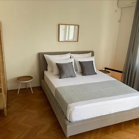 Apartment Two Bedroom Student Square *