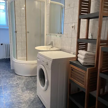 Apartment Two Bedroom Student Square
